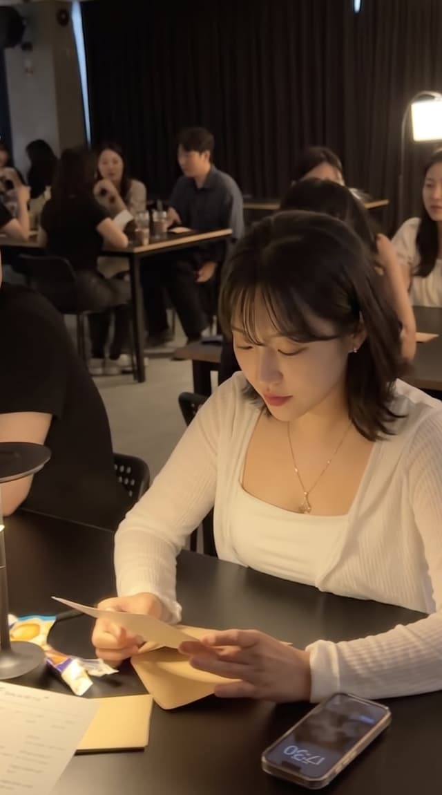 설레임커피 현장, 쪽지를 적는 참여자